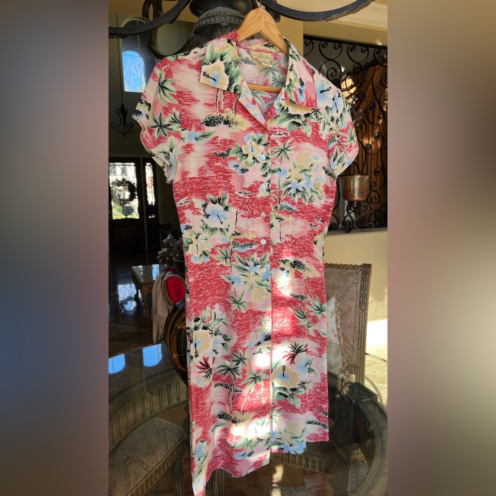 Limited Vintage 1990s Hawaiian Collared Dress size XS